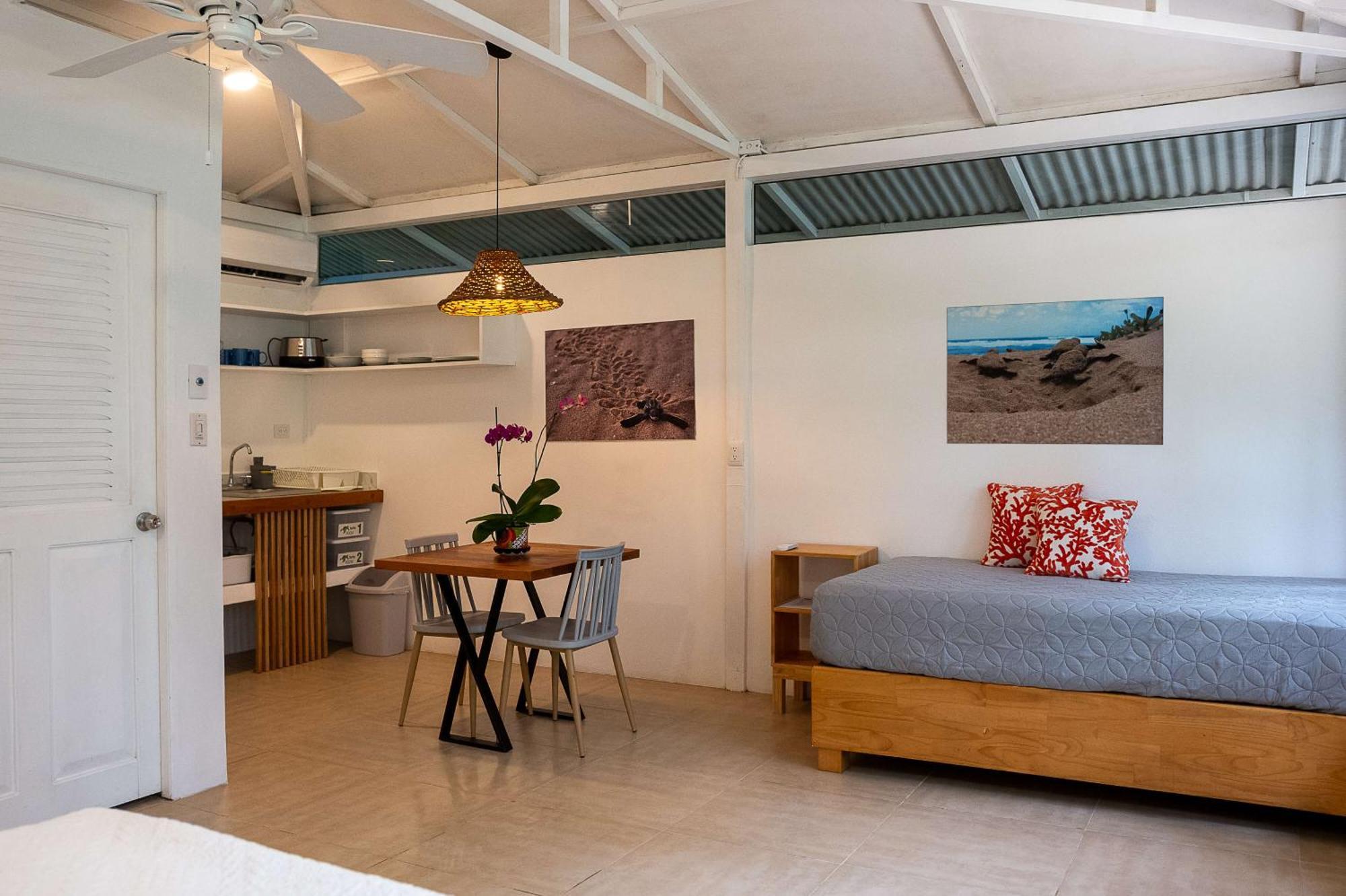 Jaguar Inn Bungalows Puerto Viejo de Talamanca エクステリア 写真